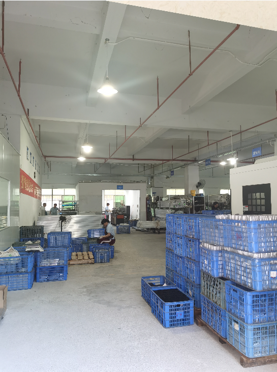 客戶訂單接踵而至，忙碌的發(fā)貨現(xiàn)場(chǎng)|鉑源五金